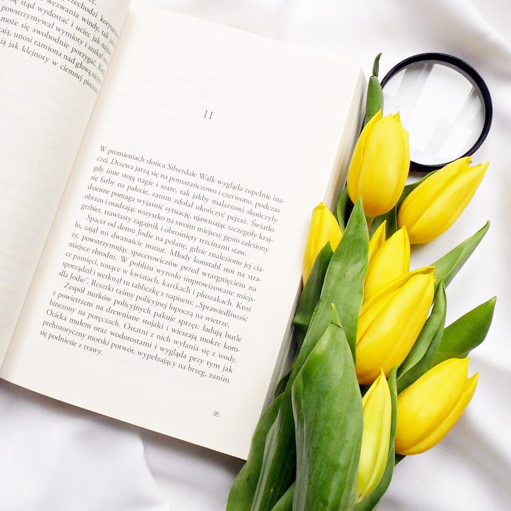 Rozdział 11 – moment, w którym napięcie rośnie Fragment jedenastego rozdziału książki Dobra dziewczyna, zła dziewczyna