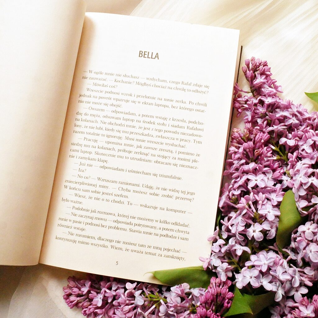 Wnętrze książki „Boski Diavolo” - Rozdział Bella Rozdział Bella w książce „Boski Diavolo” Katarzyny Mak